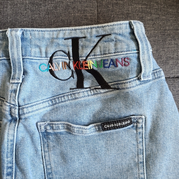 (Pre-loved) CK Denim Skirt - Picture 4 of 5